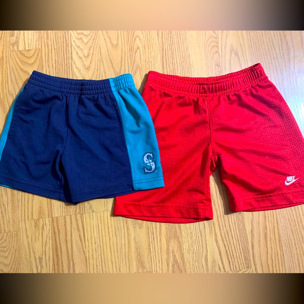 Boys Seattle Mariners and Nike Shorts size 2t